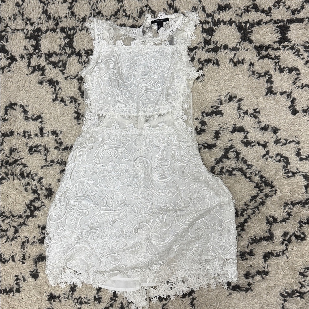 Elegant White Lace Dress